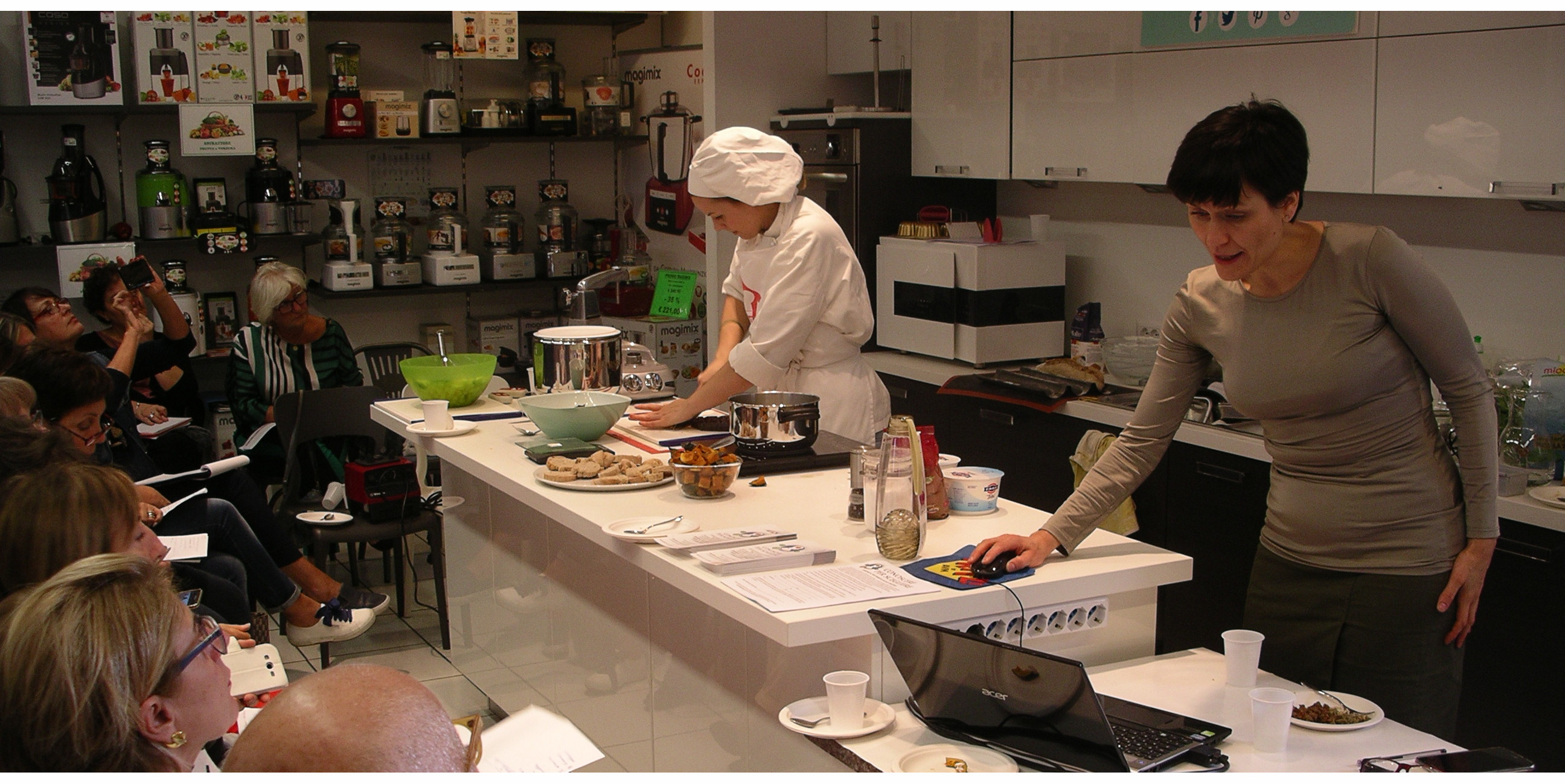 CA0118-Giovanna Pinelli nutrizionista spiega benefici cioccolato fondente